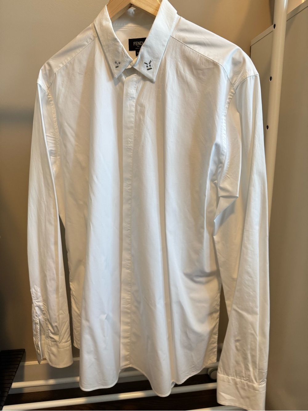 Fendi White Men's Long-Sleeve Dress Shirt with Subtle Collar Detail